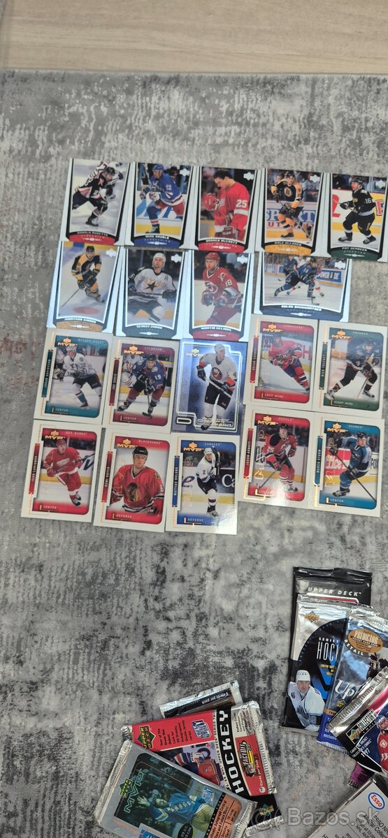 Hokejové kartičky - 13