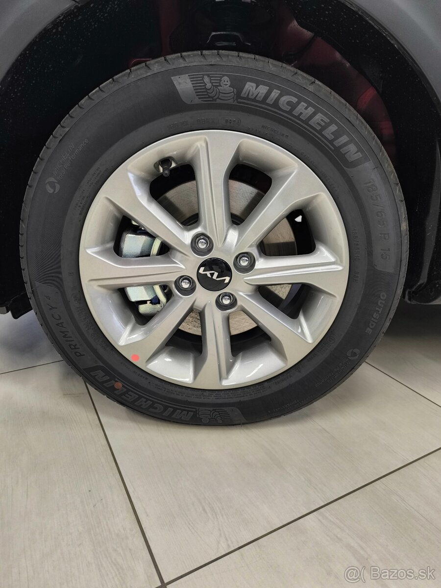 Kia Stonic 1.2 DPi 58 kW M5 MY25 Silver + Silver pack - 13