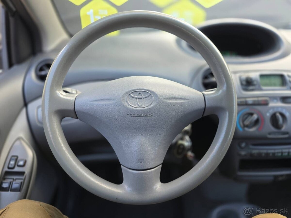 Toyota Yaris - 13