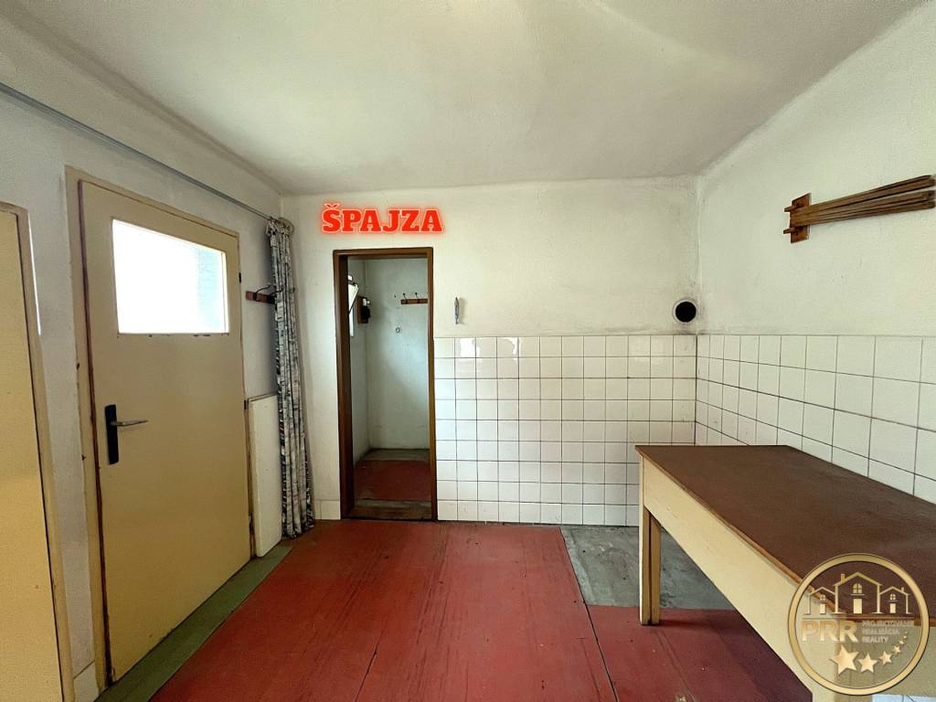 VÝBORNÁ CENA RD pri lese s pozemkom 1420m2 v Nitrici pri P - 13