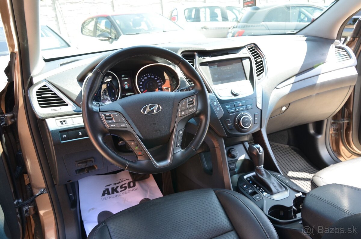 Hyundai Santa Fe 2,2 CRDi PREMIUM 4x4 AT6 145KW - 13
