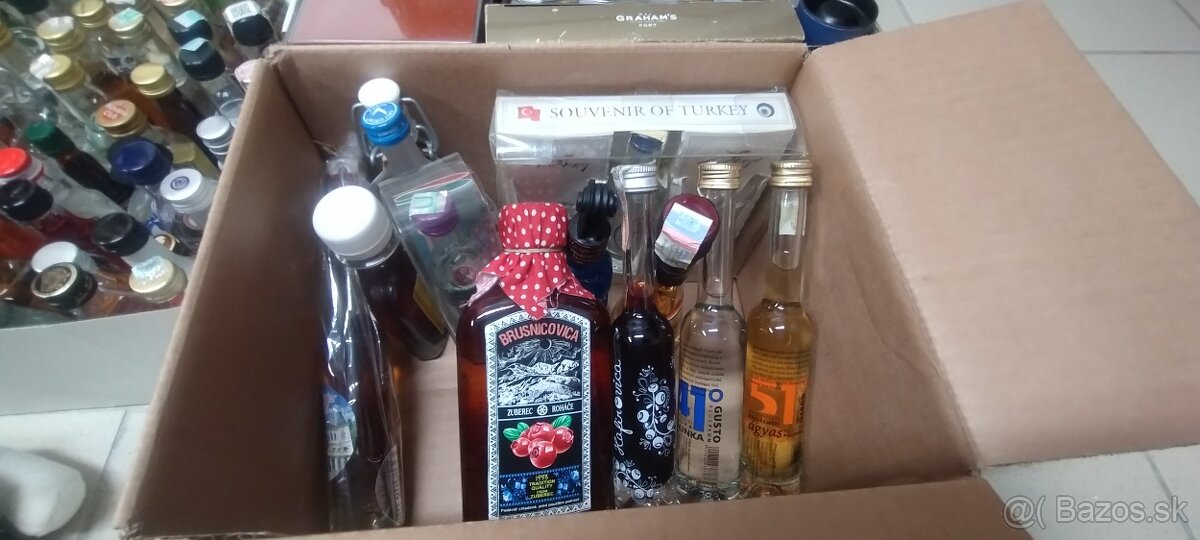 Zbierka mini alkoholu - 13