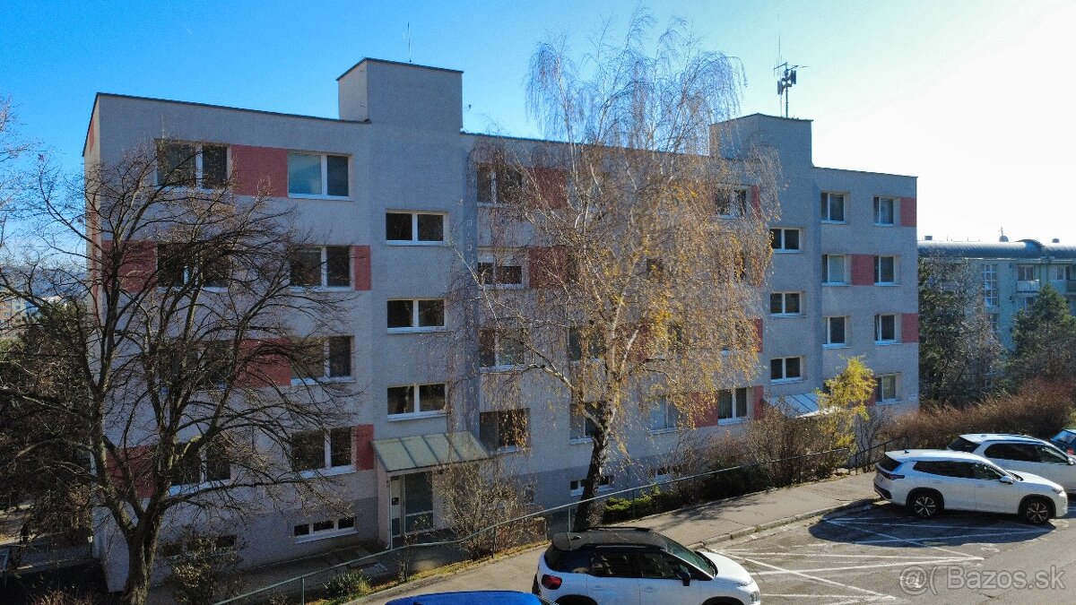 Hrejivý trojizbový byt na Tranovského ulici - 13