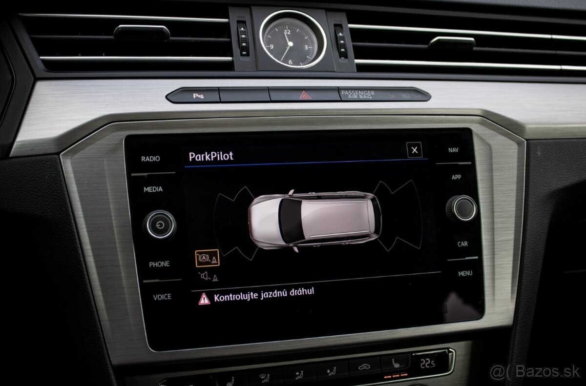 Volkswagen Passat Variant 2.0 TDI 2018 manuál - 13