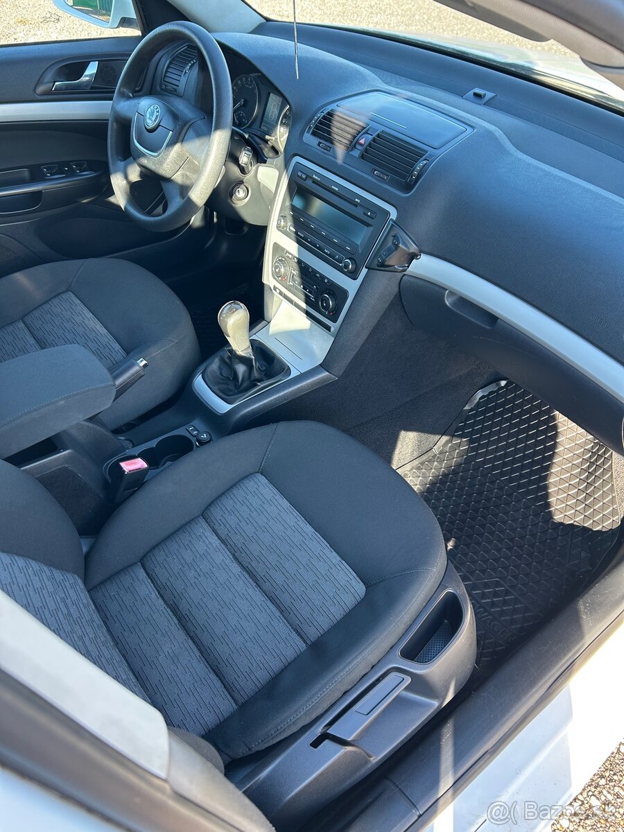 Škoda Octavia 2 1.9 TDi 77kw FL - 13