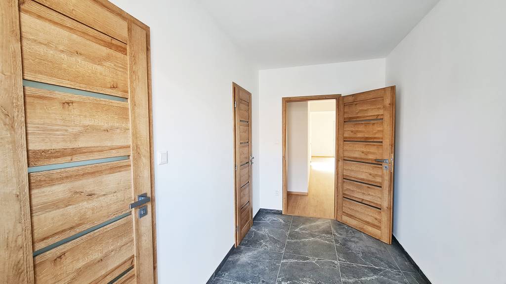 NOVOSTAVBA moderný bungalov – dokončený na kľúč - 13