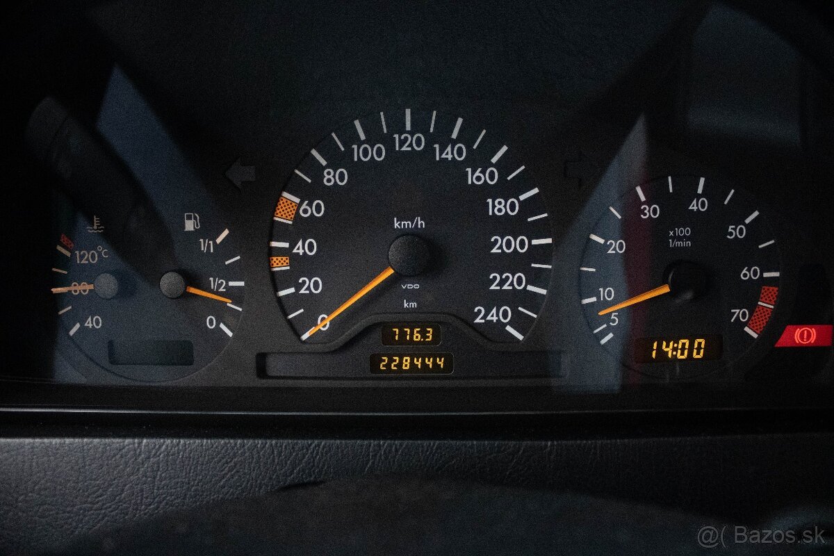 MERCEDES BENZ C180 90kW ESPRIT 1997 - 13