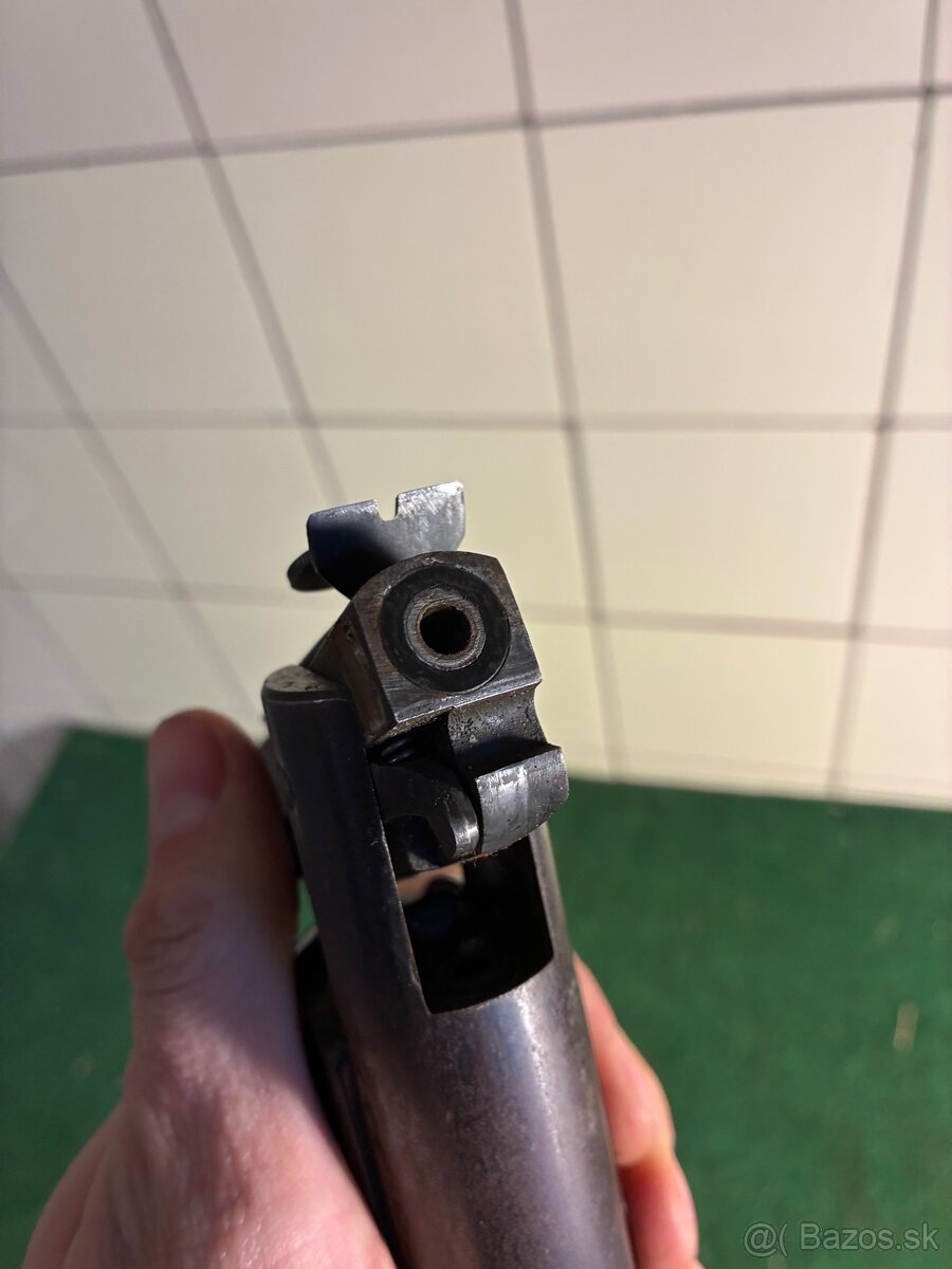 Ruská Vzduchovka iz - 13