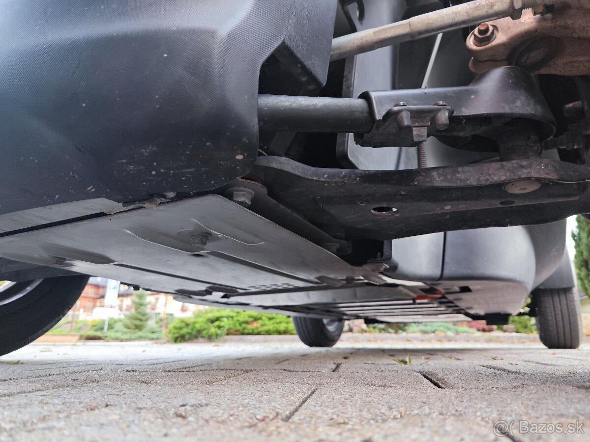 Renault Twizy – mestský elektromobil, ktorý púta pozornosť - 13