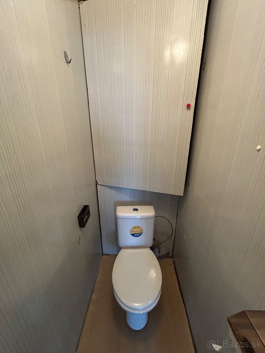 Predám 3 izbový byt s balkónom v centre v os. vlastníctve - 13