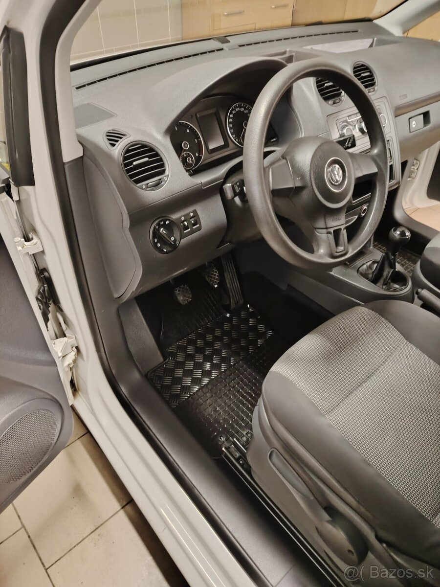 tepovanie, čistenie, detailing Sereď - 13