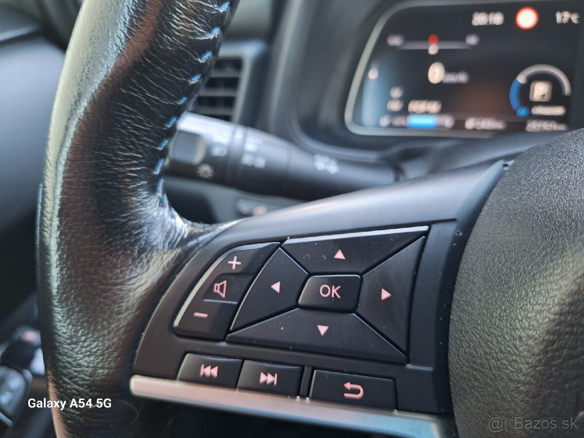 Nissan Leaf N-Connecta 62 kwh - 13