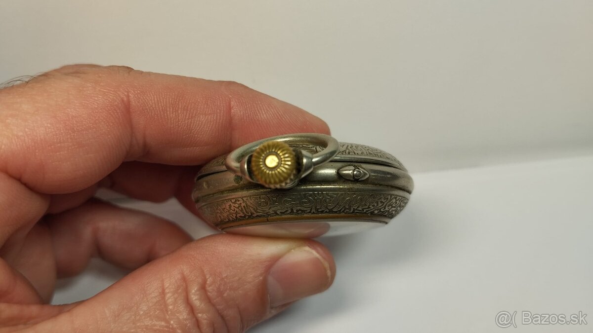 Kapesní hodinky s uprostřed s lehce malovaným ciferníkem. - 13