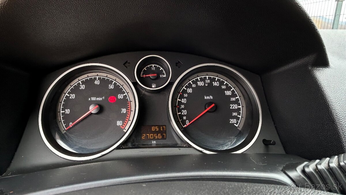 Opel Astra H Caravan 1.4 66kw - 13