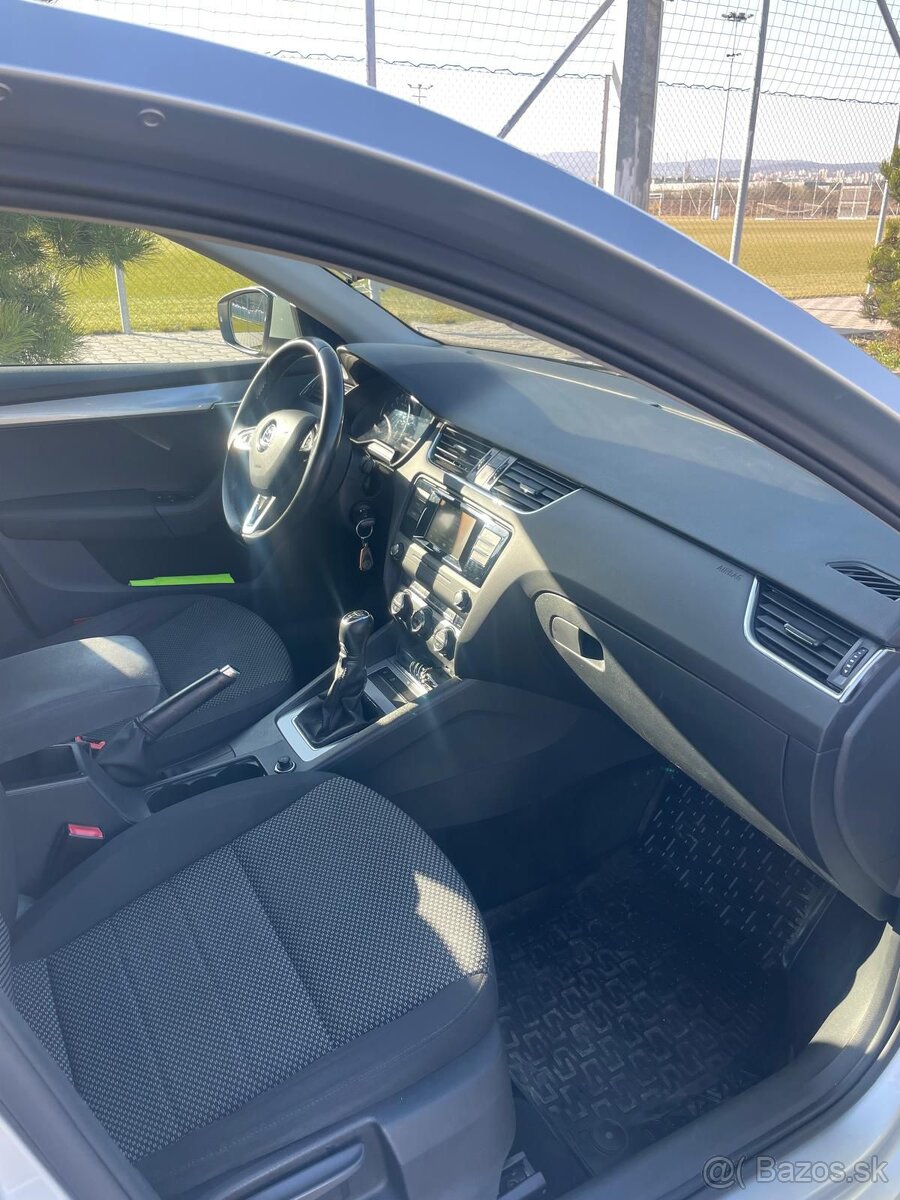 Škoda Octavia 1.6 diesel - 13