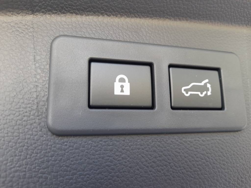 Subaru Outback 2.5i Premium AWD - odpočet DPH - 13
