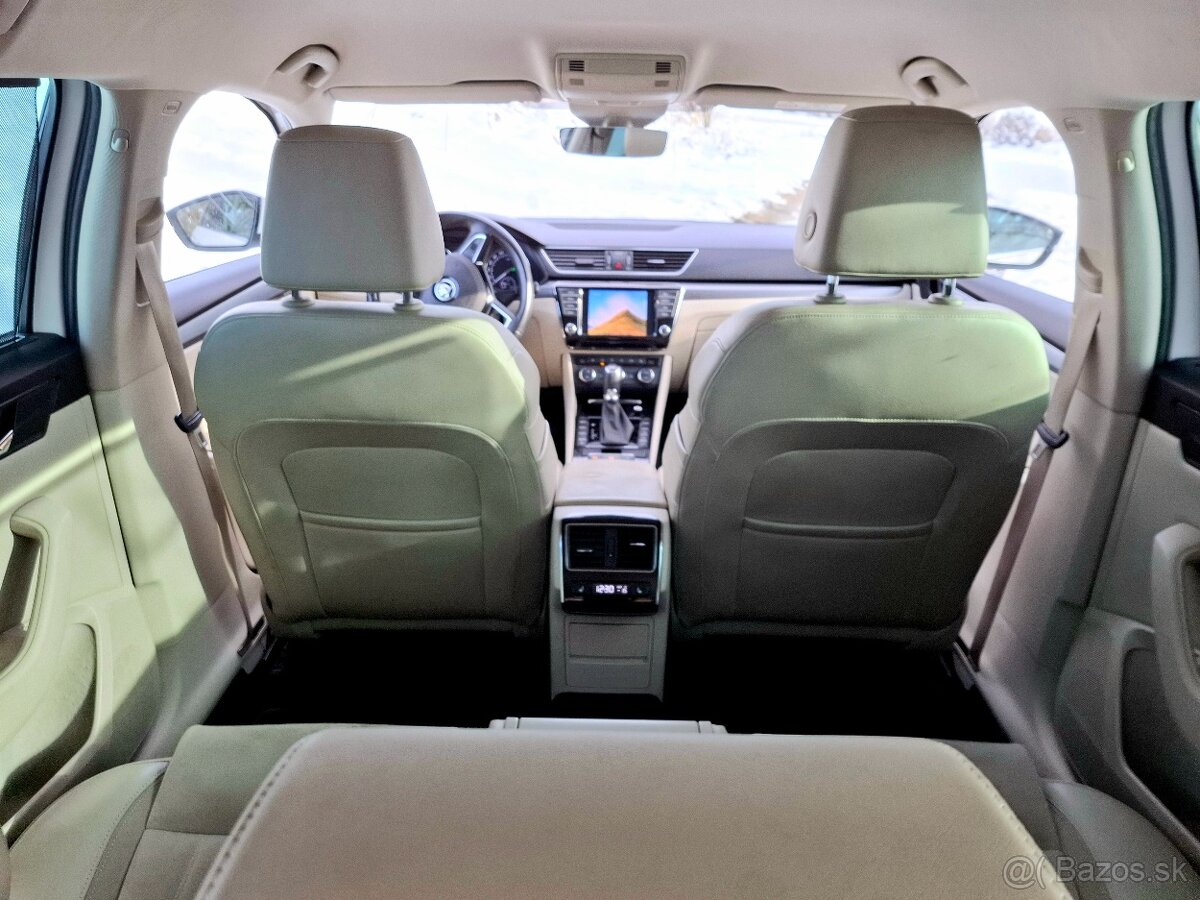 Škoda Superb Combi 2.0 TDI Style DSG 110kw,alcantara,kessy - 13