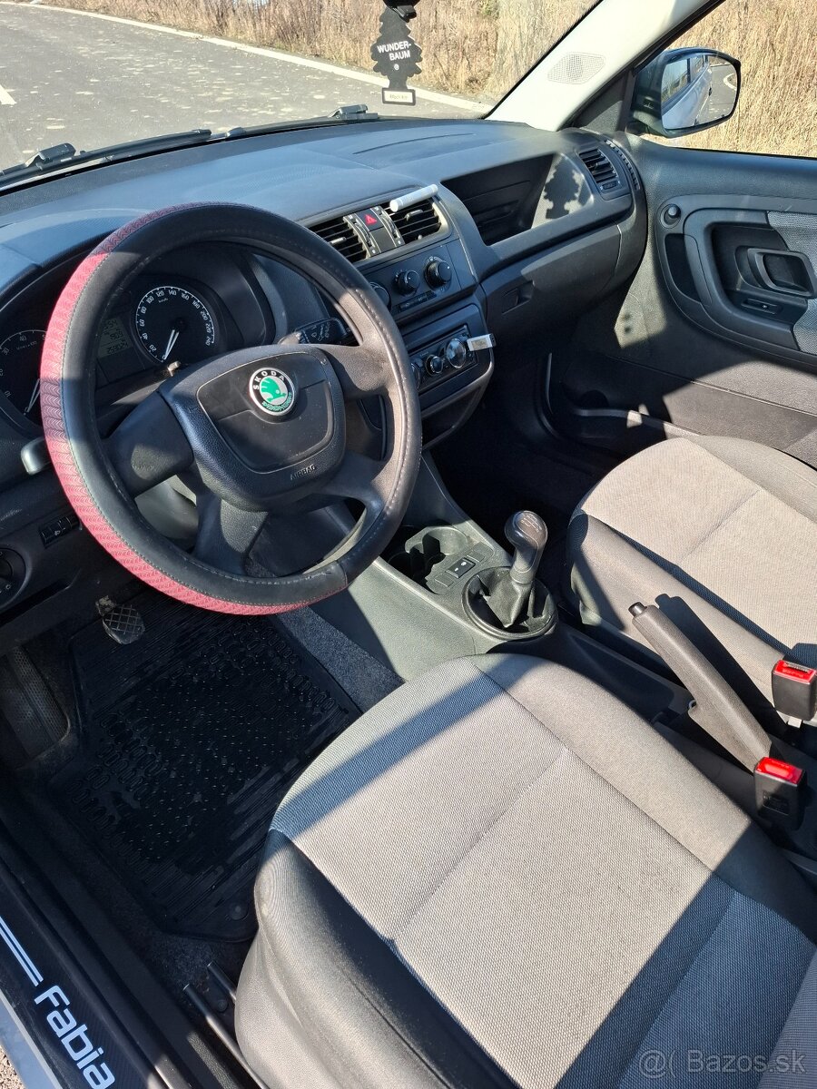 Škoda Fabia 2 (rok 2010) - 13