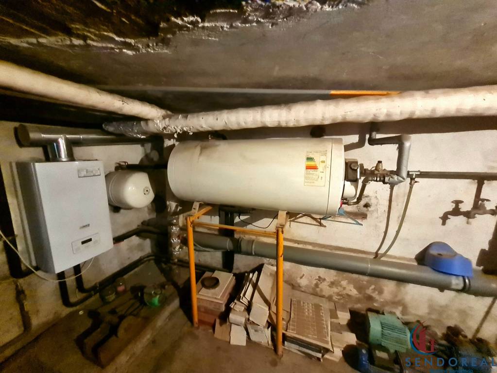 REZERVOVANÉ Predáme 4.izb RD pozemok 734m - 13