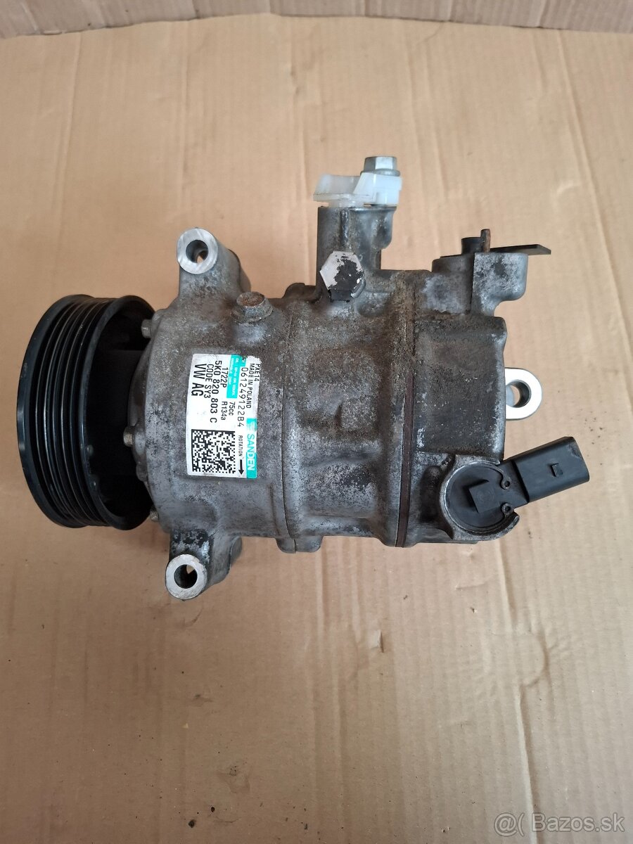 ŠKODA OCTAVIA 2 sedan zadný naraznik a kompresor klimatizáci - 13