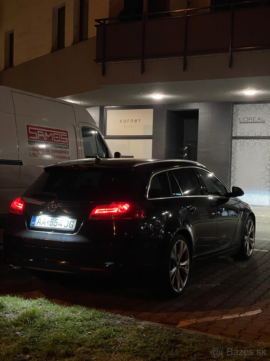Opel Insignia Sport Tourer OPC - 13