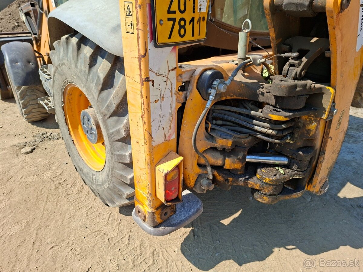 JCB 3CX 4X4 - 13