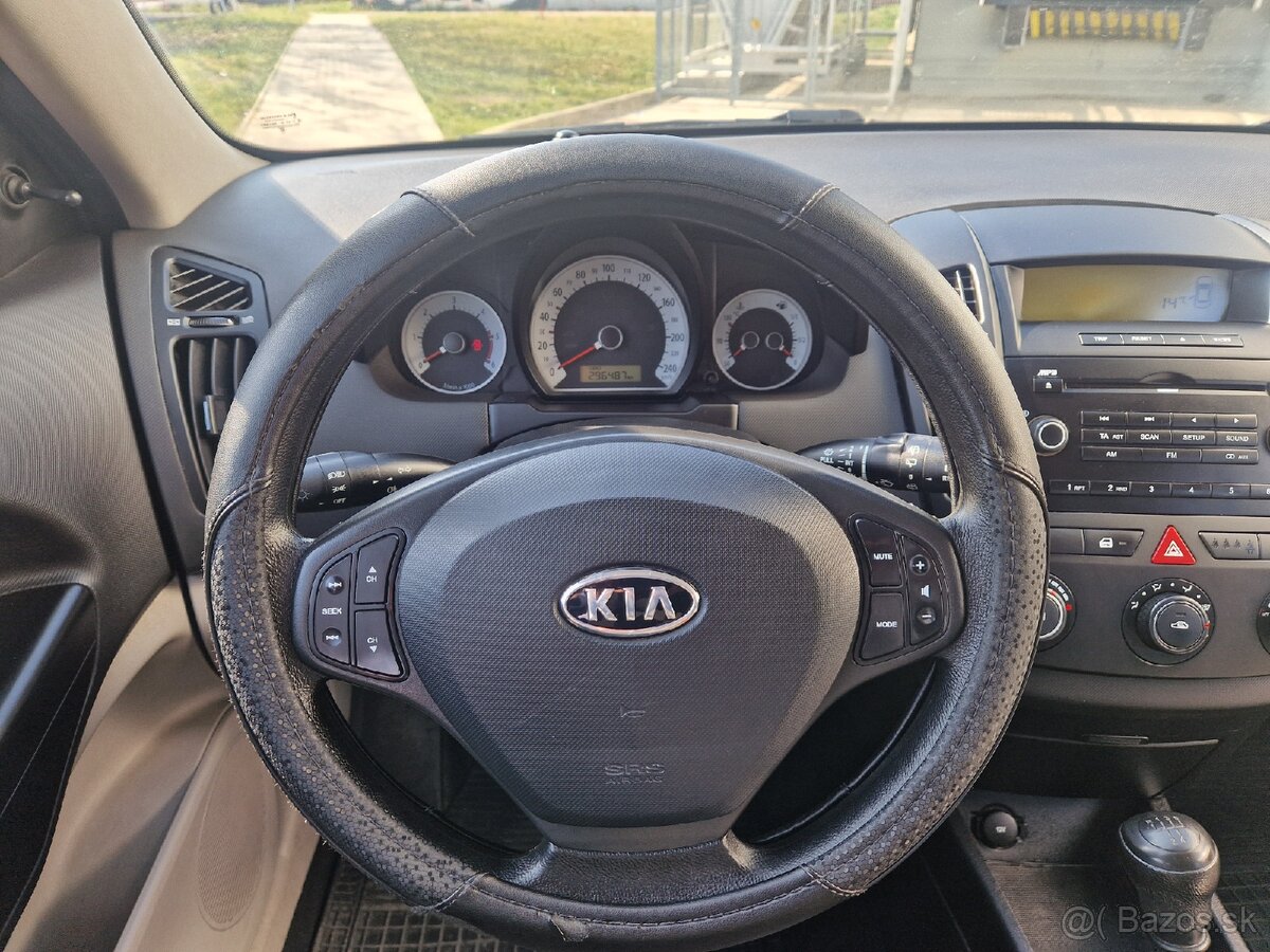 Kia Ceed 1.6 CRDi - 13