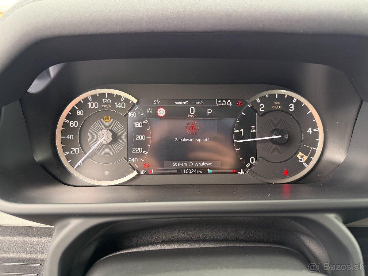 Land Rover Defender 110 2.0D SD4 SE A/T AWD - 13