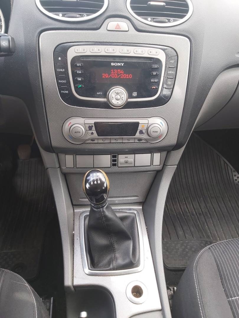 Ford Focus Kombi 1.6 TDCi Duratorq DPF Titanium - 13