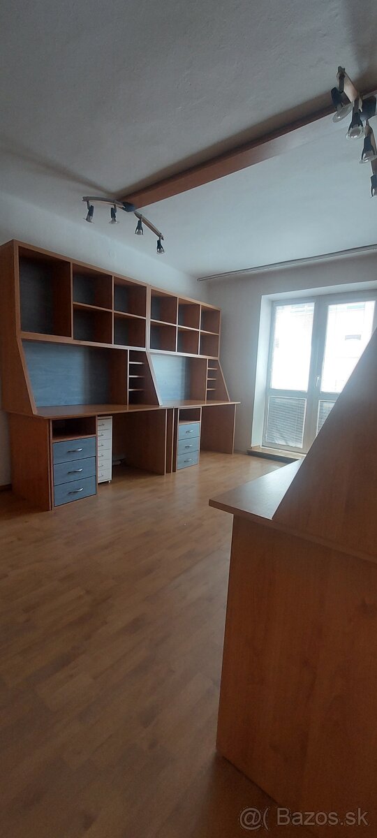 5 PRECHODOVÝCH KANCELÁRIÍ - 13