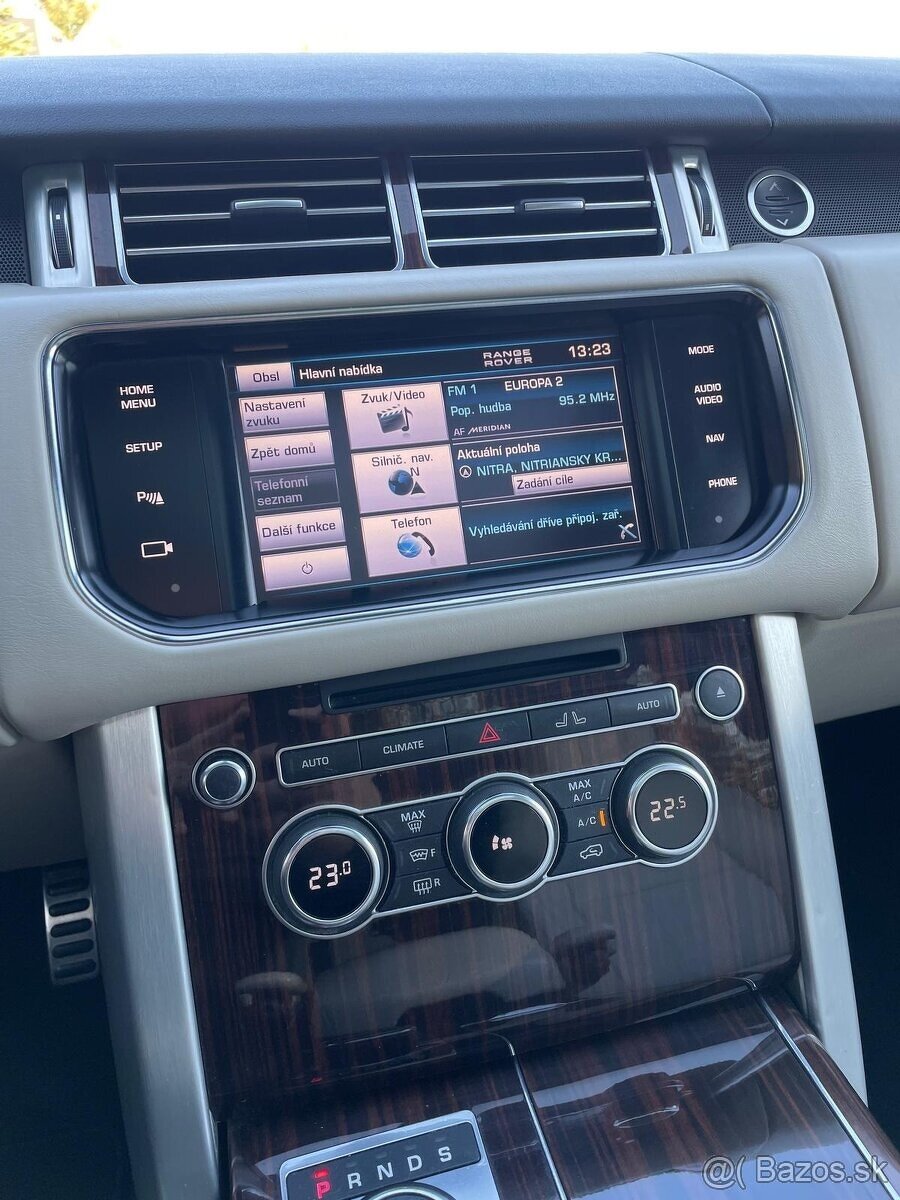 Land Rover Range Rover Vogue 4.4 TDV8 HSE DPH - 13