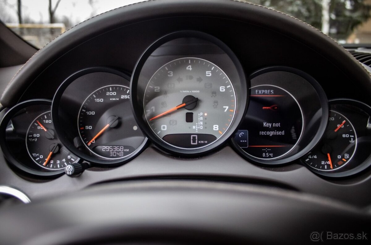 Porsche Cayenne S 4.8 Tiptronic S, 294kw, A8, 5d. - 13