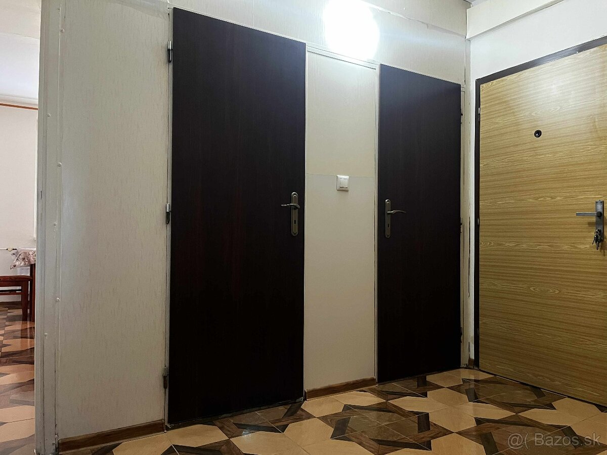 PREDAJ - veľký 2 izbový byt, Rybníky 2, Levice - 13