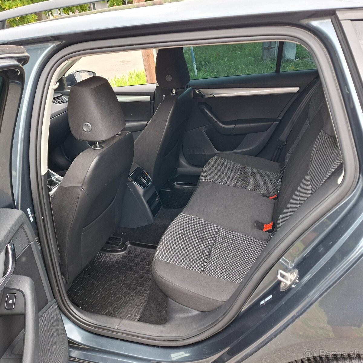 Škoda Octavia Combi 1.6 TDI Ambition - 13