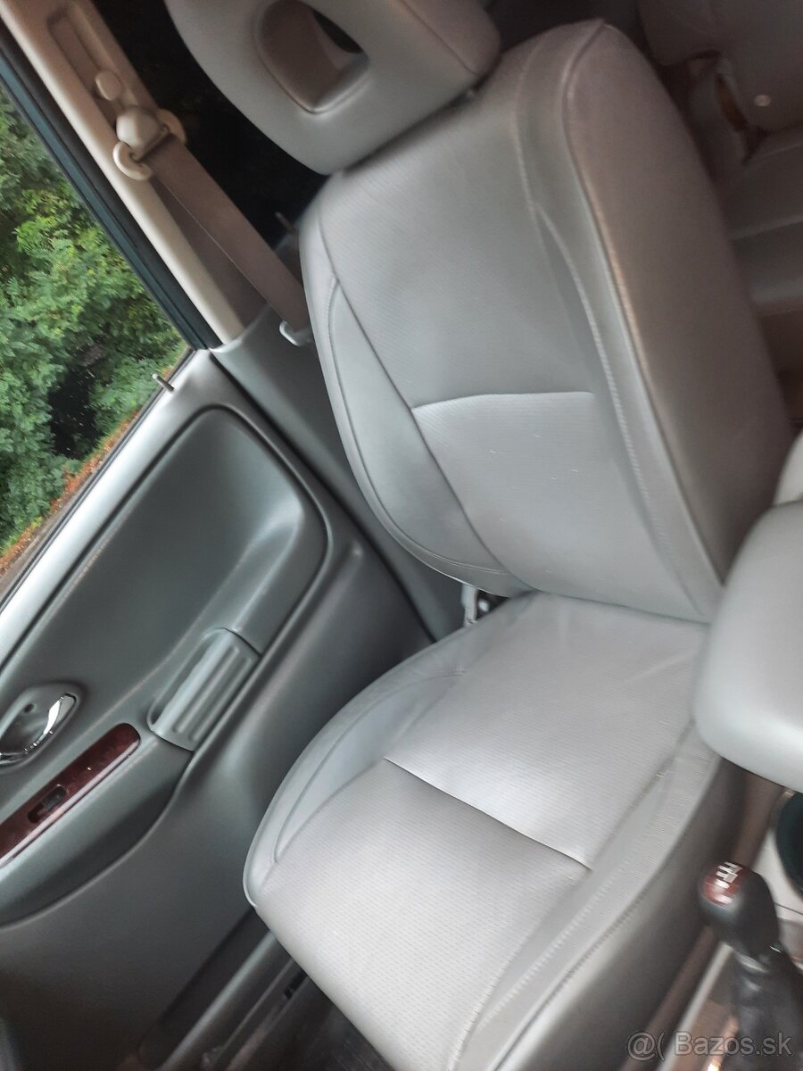 Suzuki Grand Vitara XL7, 2.0 HDI - 13