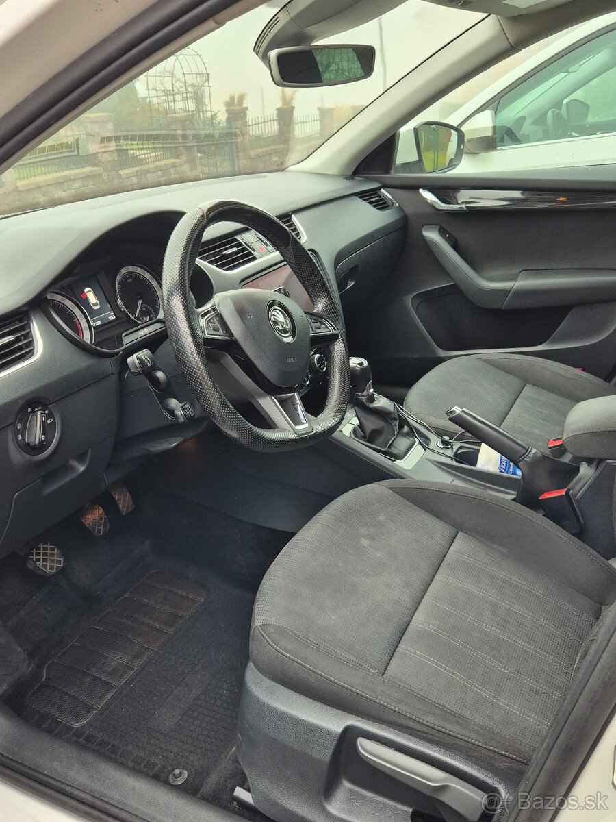 Octavia 3 2.0 TDi combi - 13