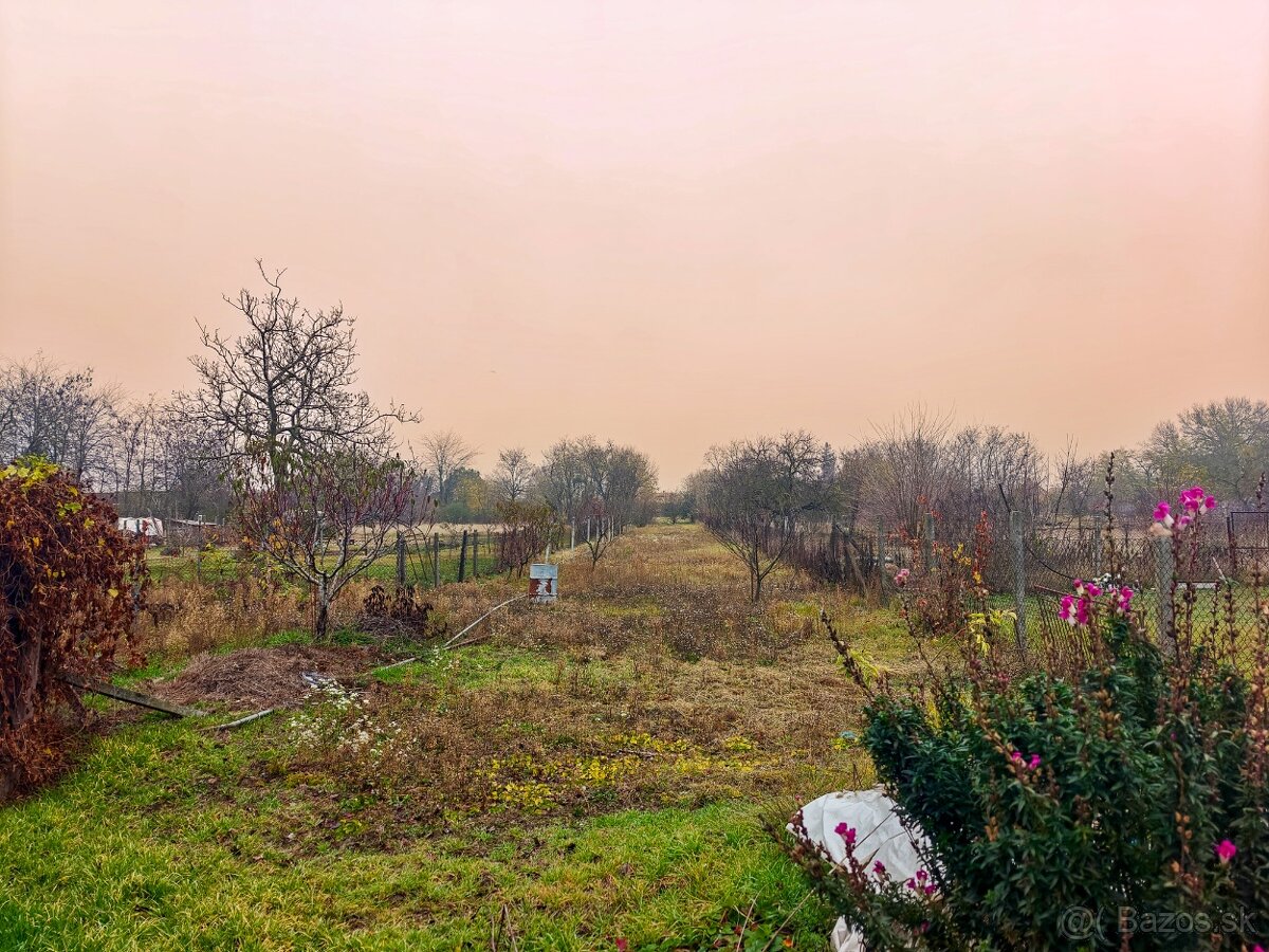 RODINNÝ DOM | VEĽKÝ POZEMOK | MOŽNOSŤ REKONŠTRUKCIE - 13