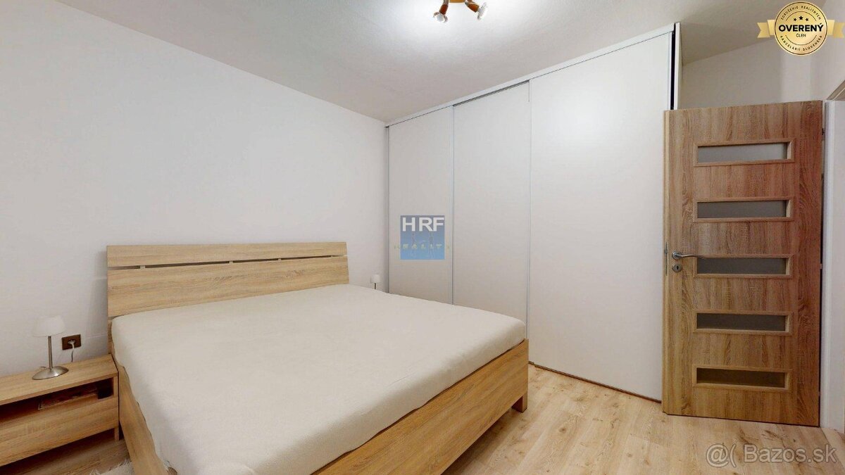 3izbový rodinný dom v obci Dubovce - 13