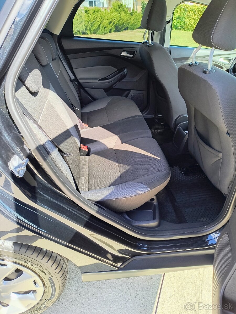 Ford Focus 2012 1.6 TDCi - Top stav - 13