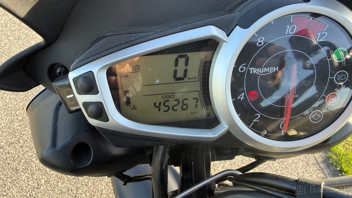 Triumph Speed Triple 1050 - 13