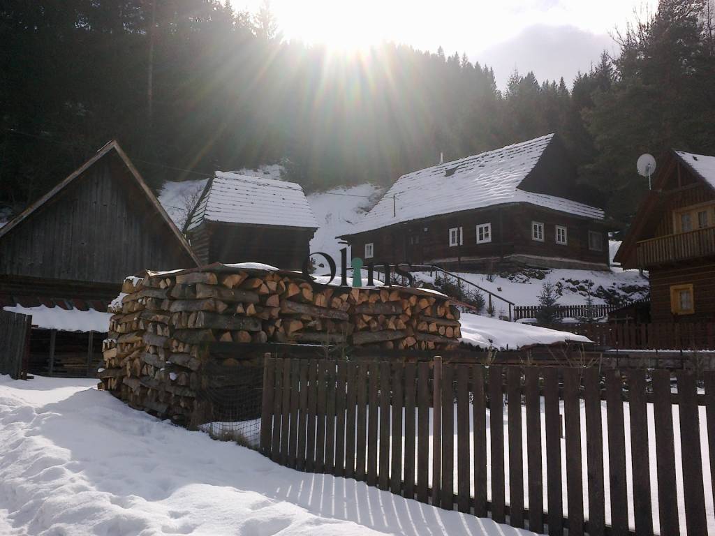 NA PREDAJ HISTORICKÁ DREVENICA V SRDCI NÍZKYCH TATIER_NIŽNÁ - 13