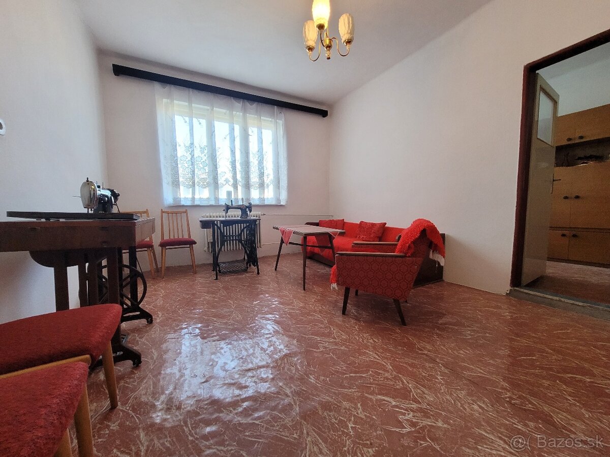 Na predaj dvojgeneračný rodinný dom, 491m2 - 13