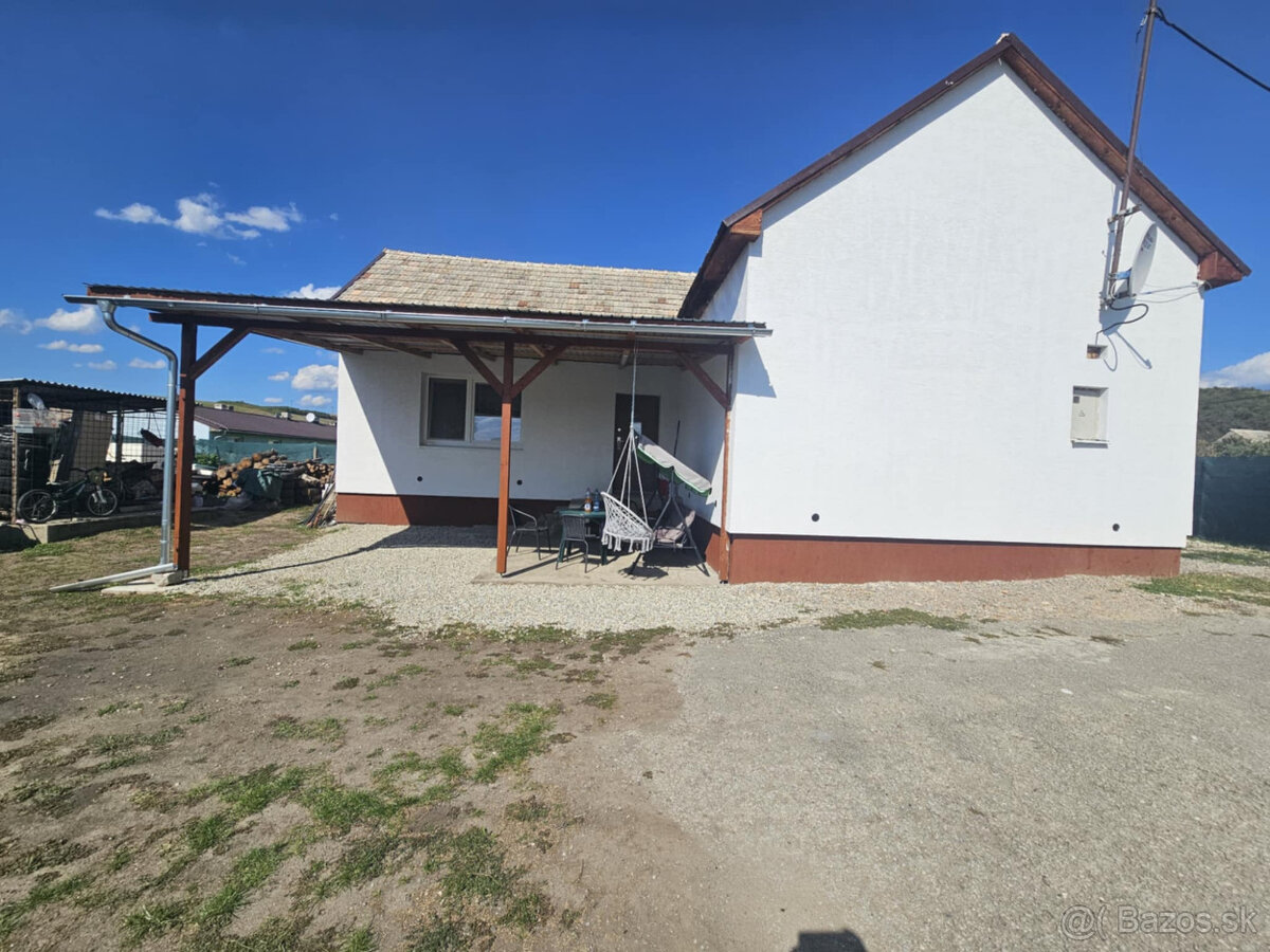 Ponúkame rodinný dom v obci Kesovce. - 13
