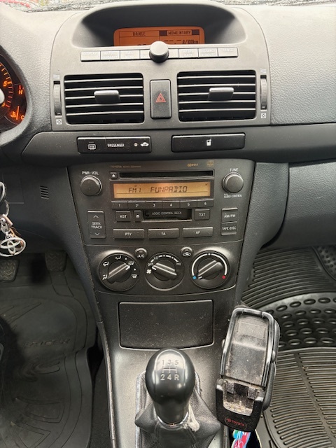 Toyota Avensis Combi wagon 2.0 D-4D Sol Terra - 13