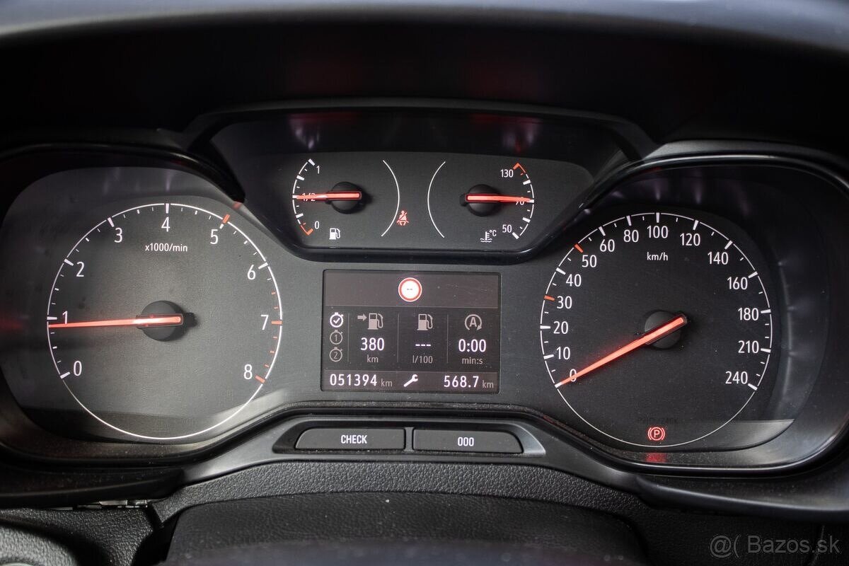 Opel Combo 1.2 Turbo, 81kW (2024) - 13