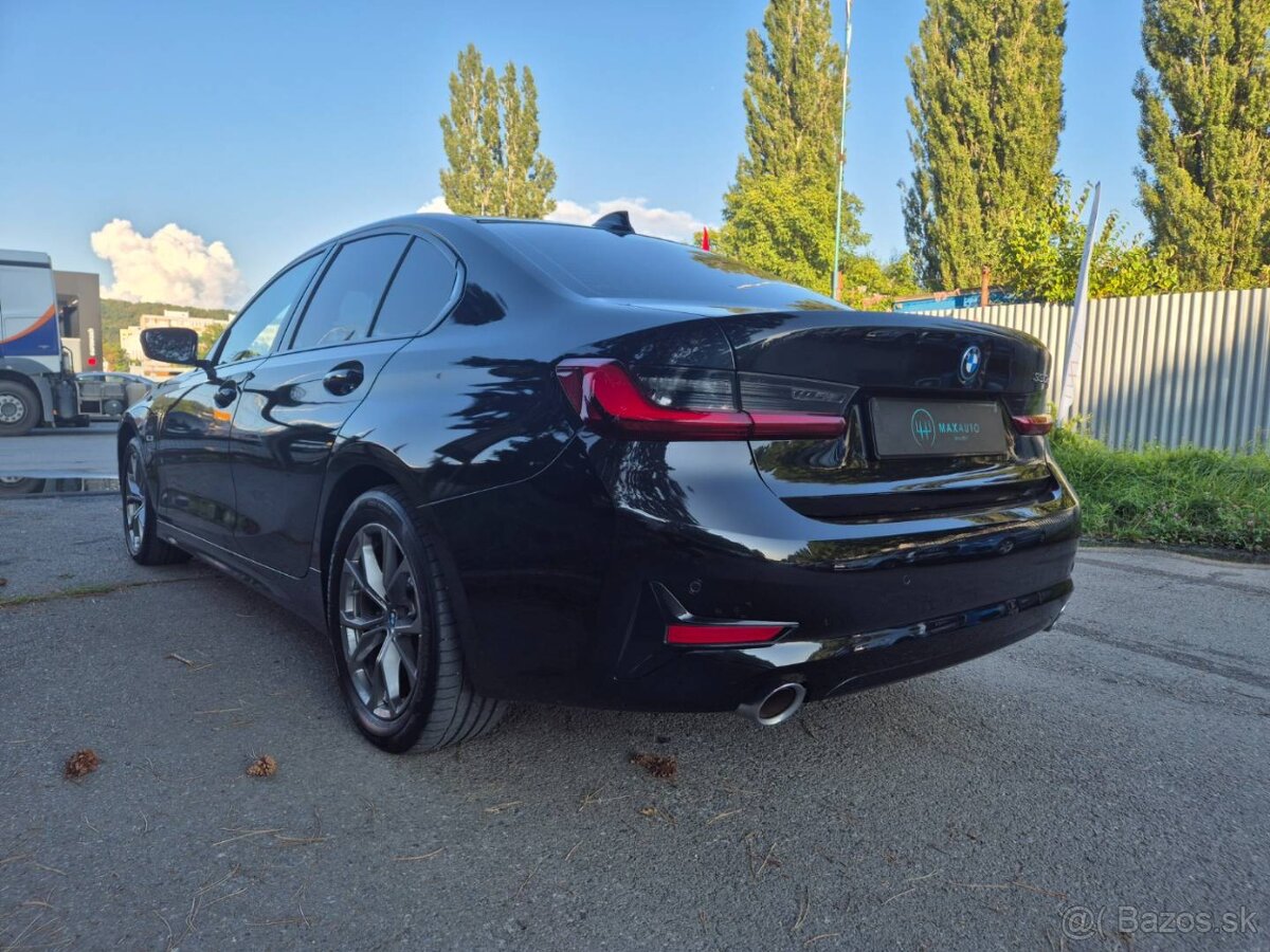 BMW Rad 3 330e PHEV A/T - 13