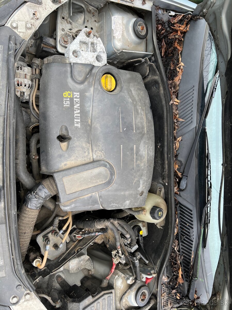 Renault Clio 1.5dCi - 13