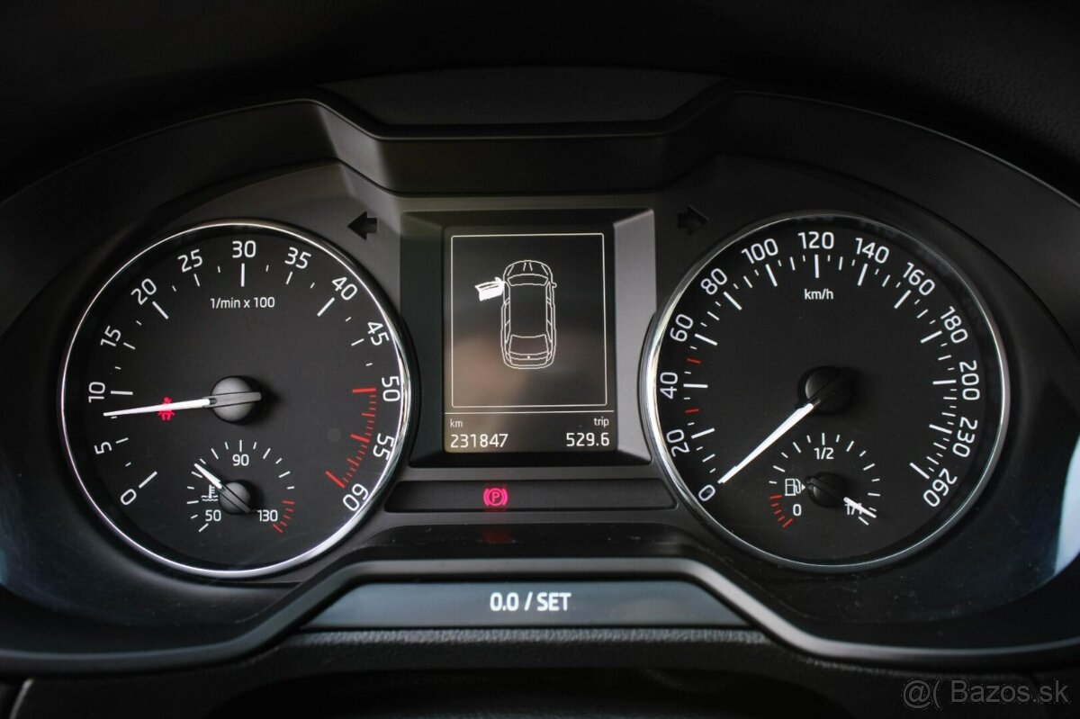 Škoda Octavia Combi 2.0 TDI JOY - 13