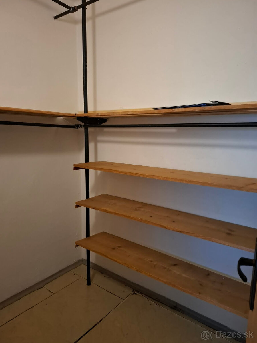 Predaj 3 izbový byt centrum Zlaté Moravce - 13