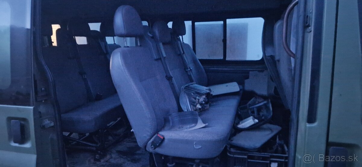 Ford Transit 2.4td 9 miest - 13